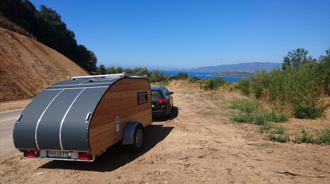 Camping Urlaub mit Wohnwagen in Korsika